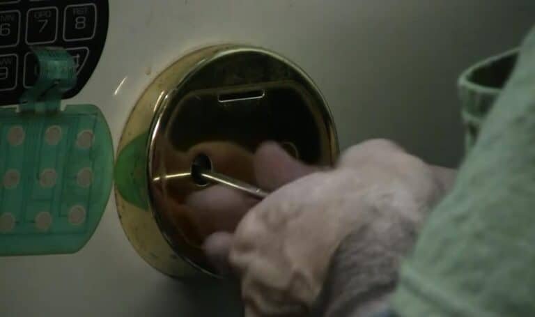 How to open a cannon safe without the combination step by step 