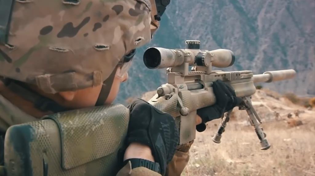 Sniper rifle